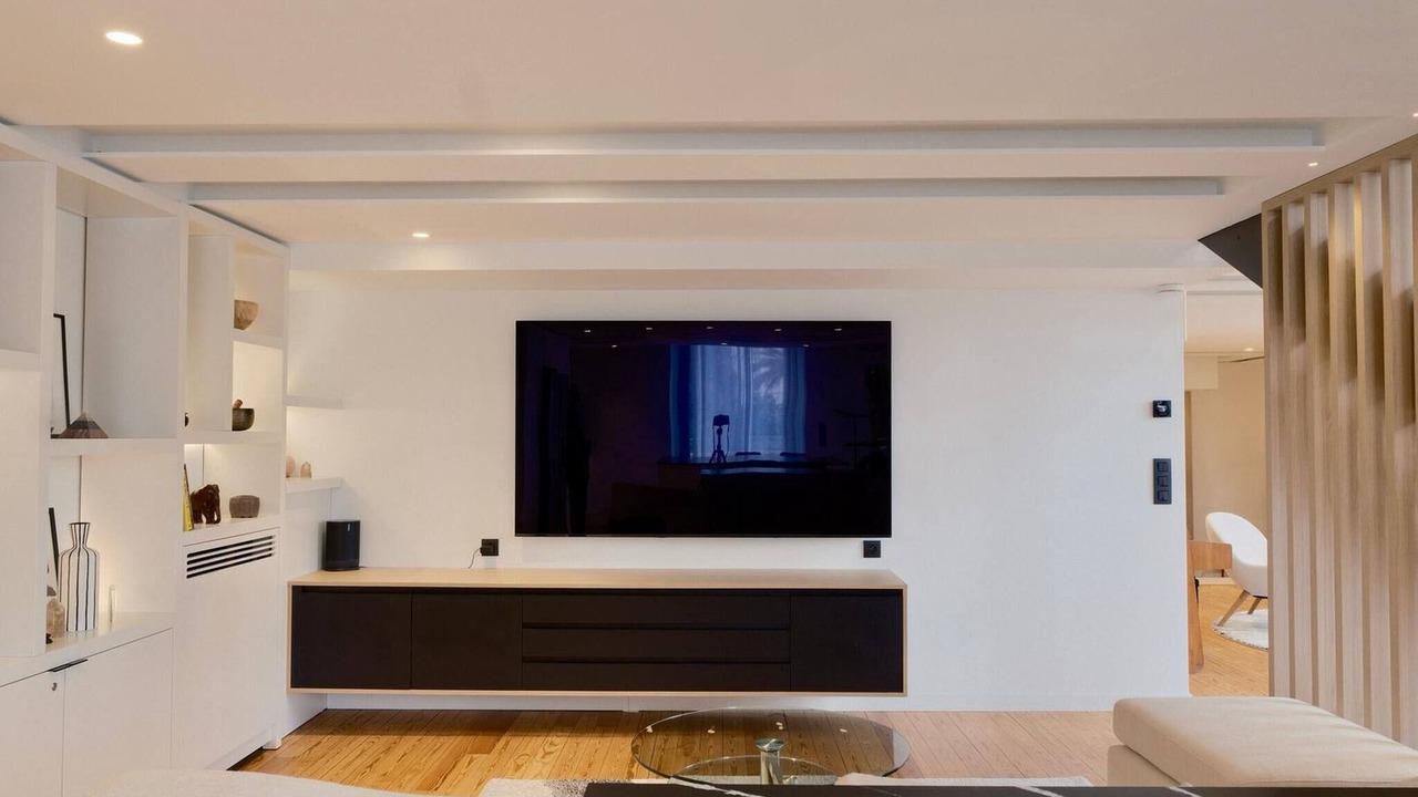 Photo of Livingroom in California - Pezou
