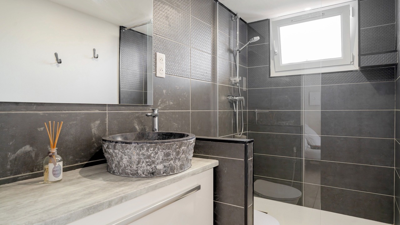 Photo of Bathroom in Peypin