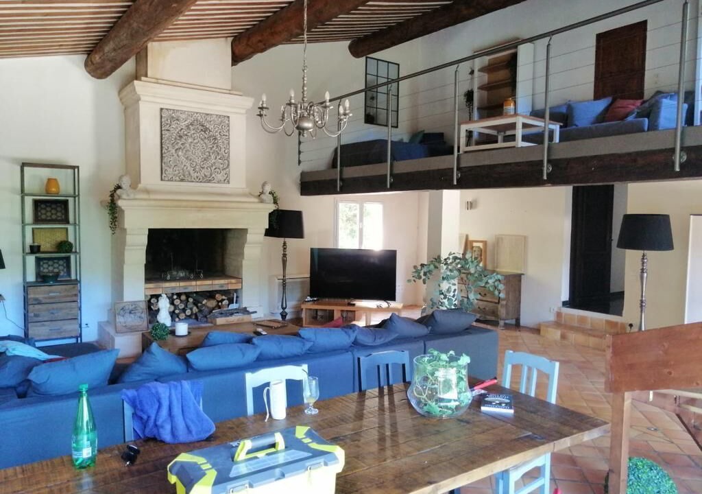 Photo of Livingroom in Saint-Martin-de-Castillon