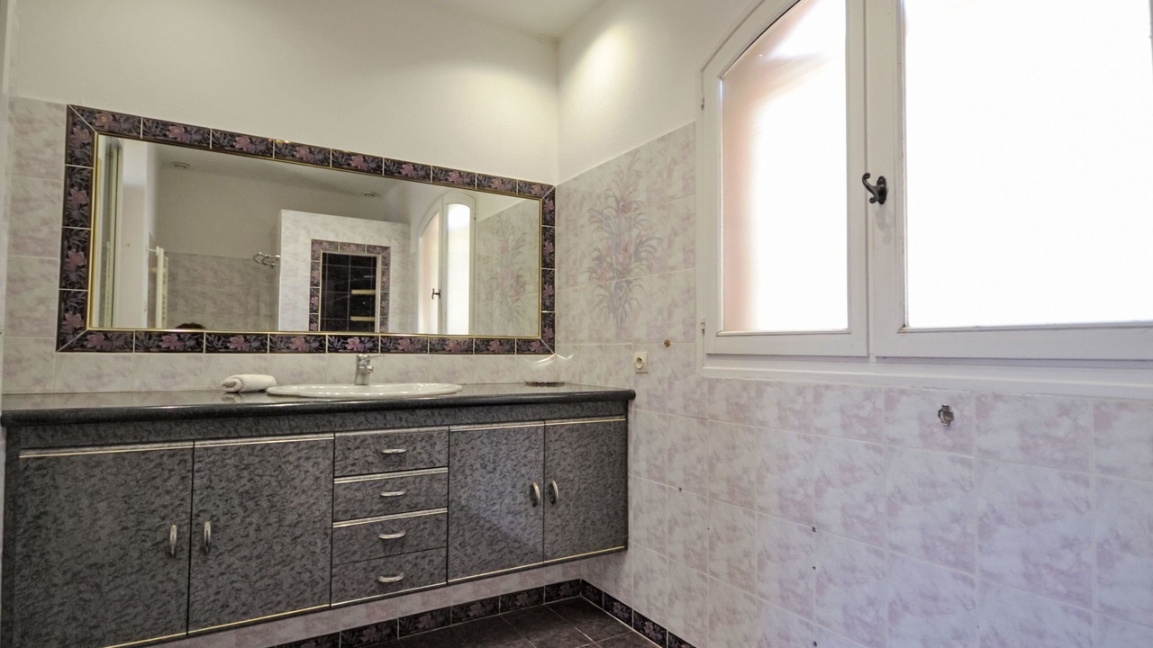 Photo of Bathroom in Graveson