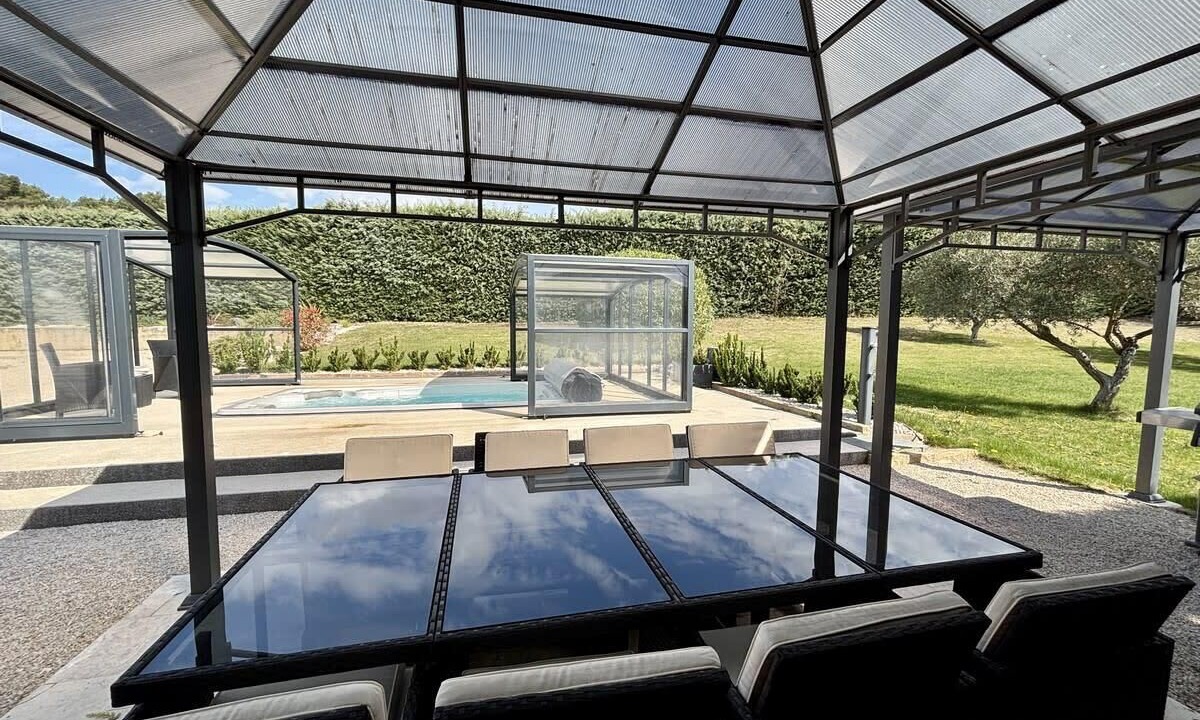 Photo of Outdoor in Pont Royal