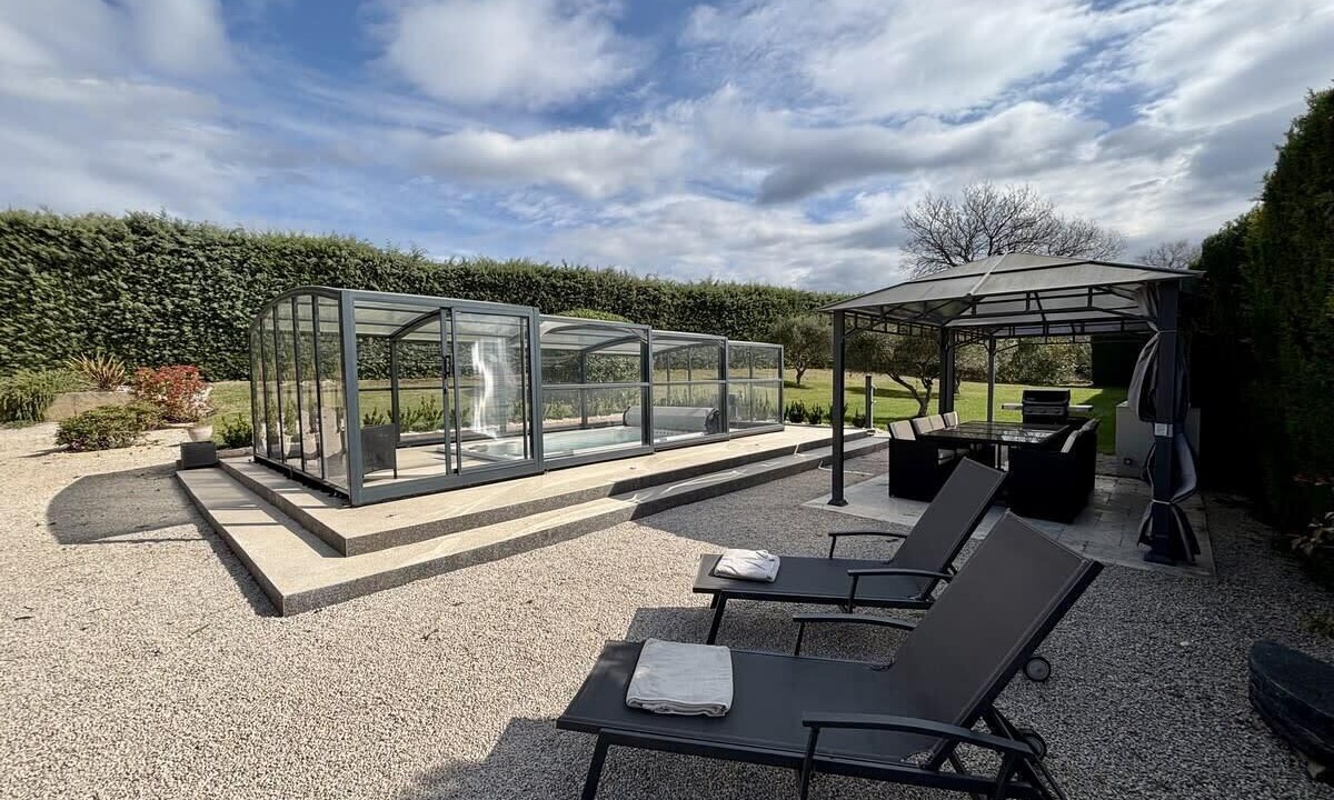 Photo of Patio Balcony in Pont Royal