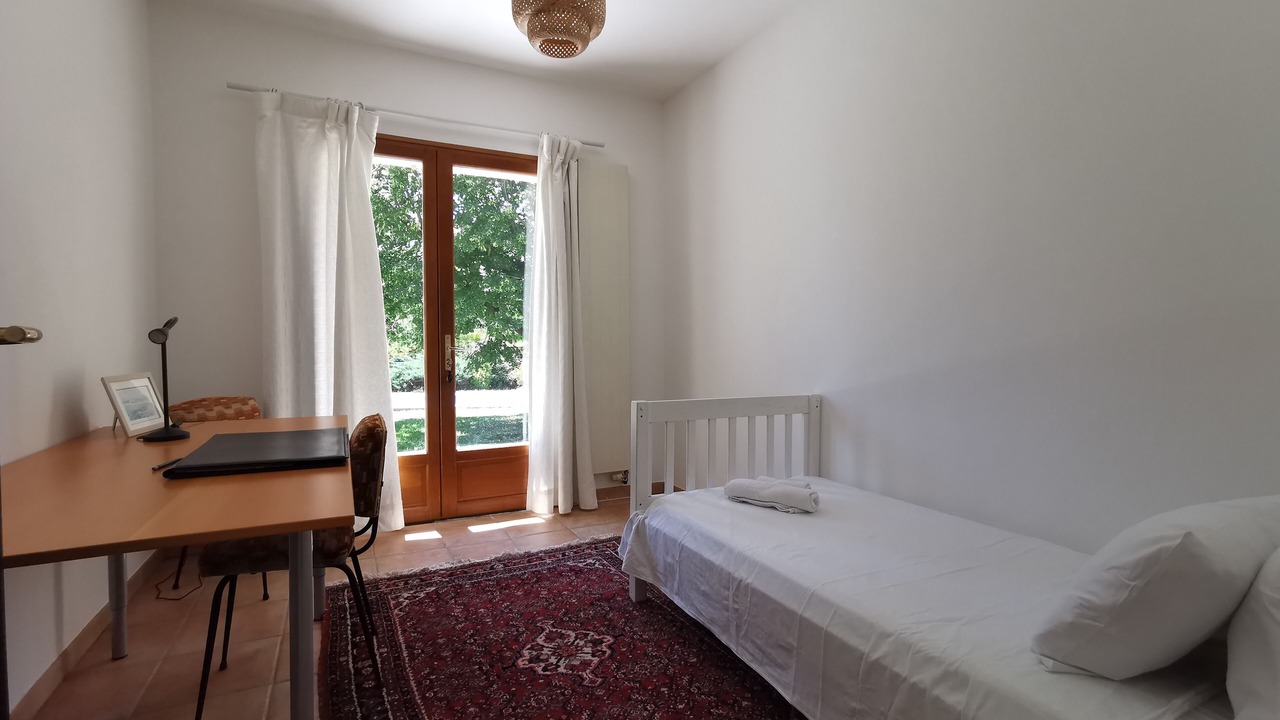 Photo of Bedroom in Gemenos