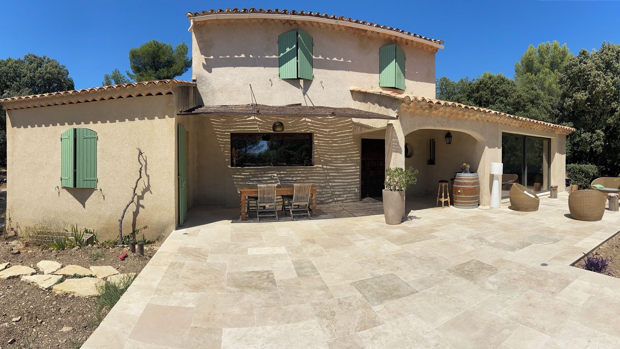 Photo of Outdoor in Peypin-d'Aigues