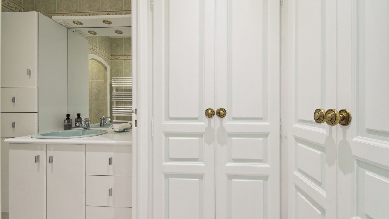 Photo of Bathroom in Guerrevieille