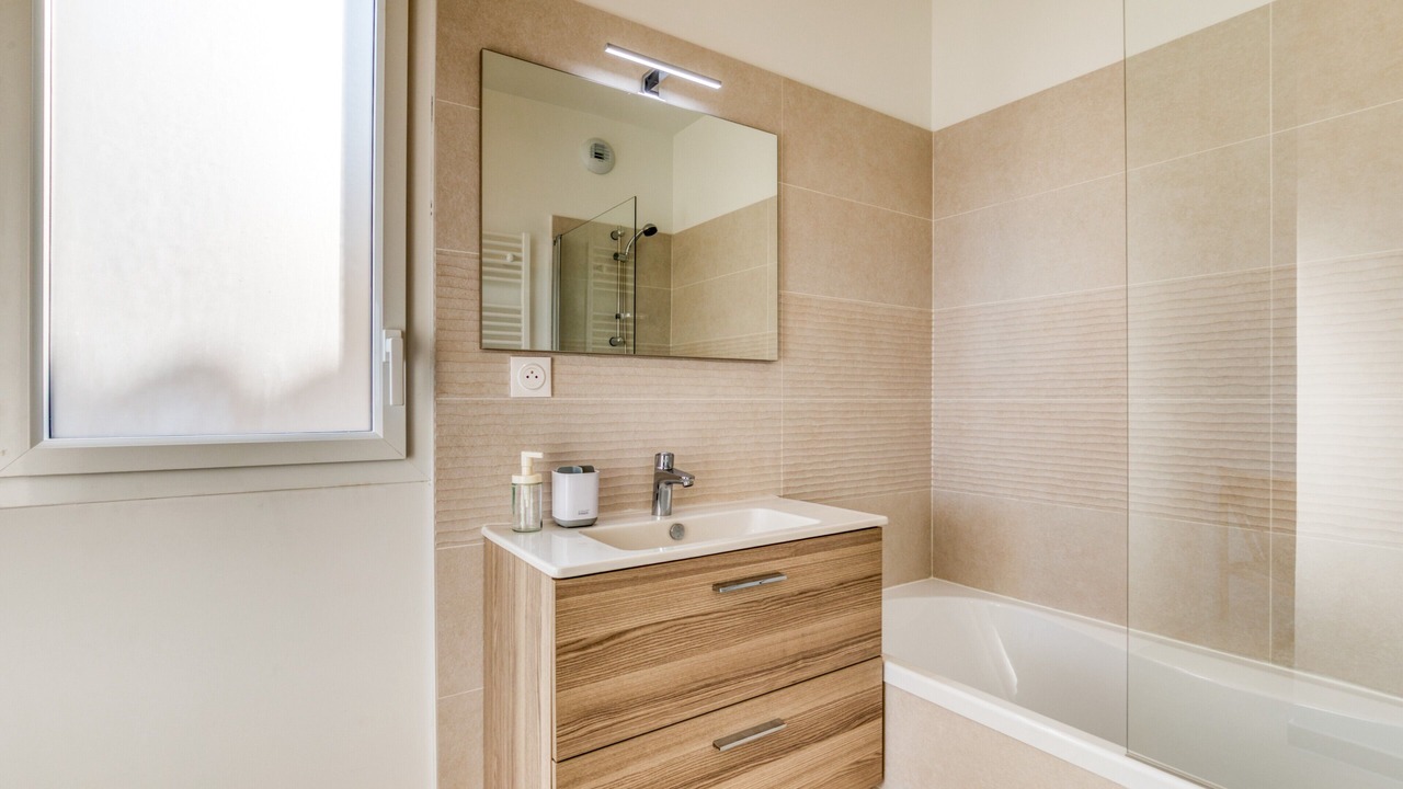 Photo of Bathroom in Marseillan