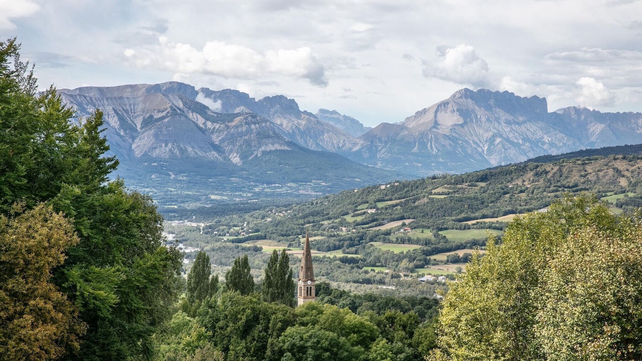 Photo of Outdoor in Saint-Leger-les-Melezes