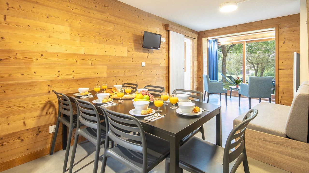 Photo of Livingroom in Saint-Leger-les-Melezes