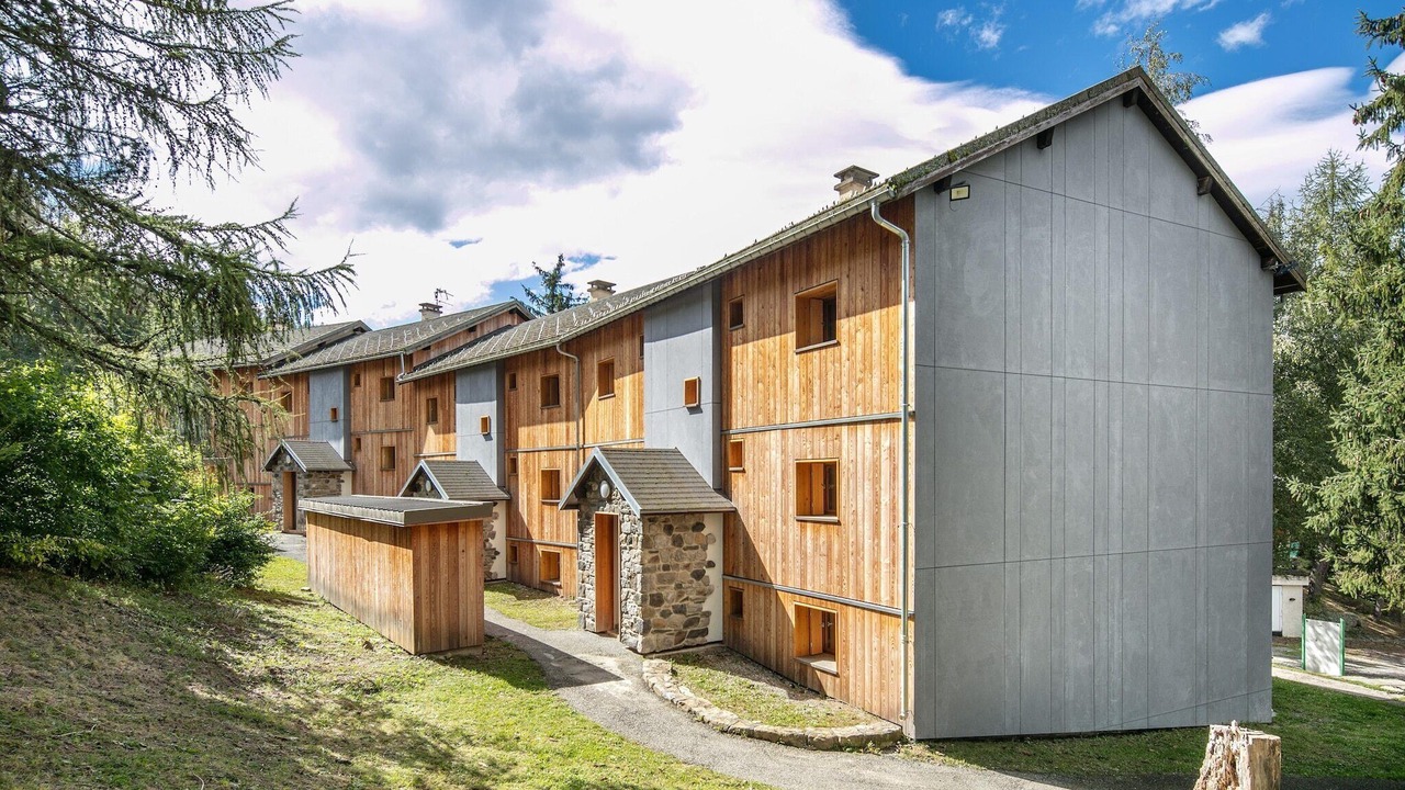 Photo of Outdoor in Saint-Leger-les-Melezes