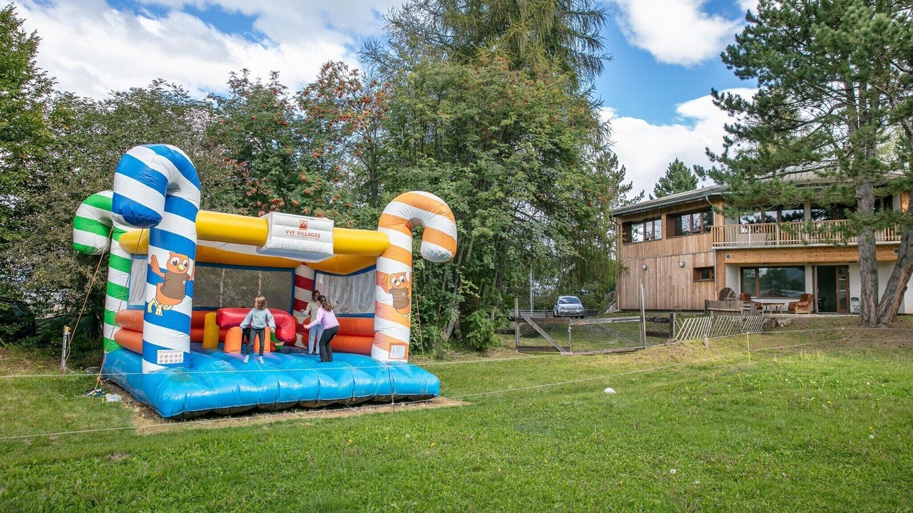 Photo of Others in Saint-Leger-les-Melezes