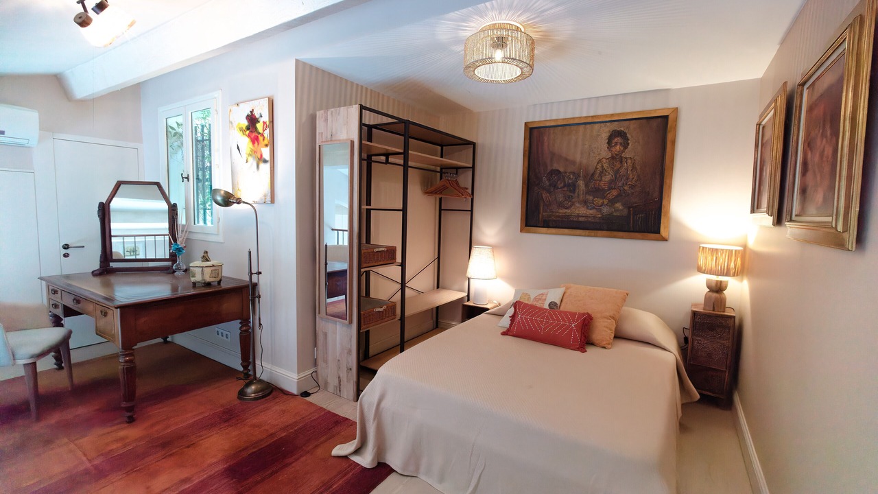 Photo of Bedroom in Eze