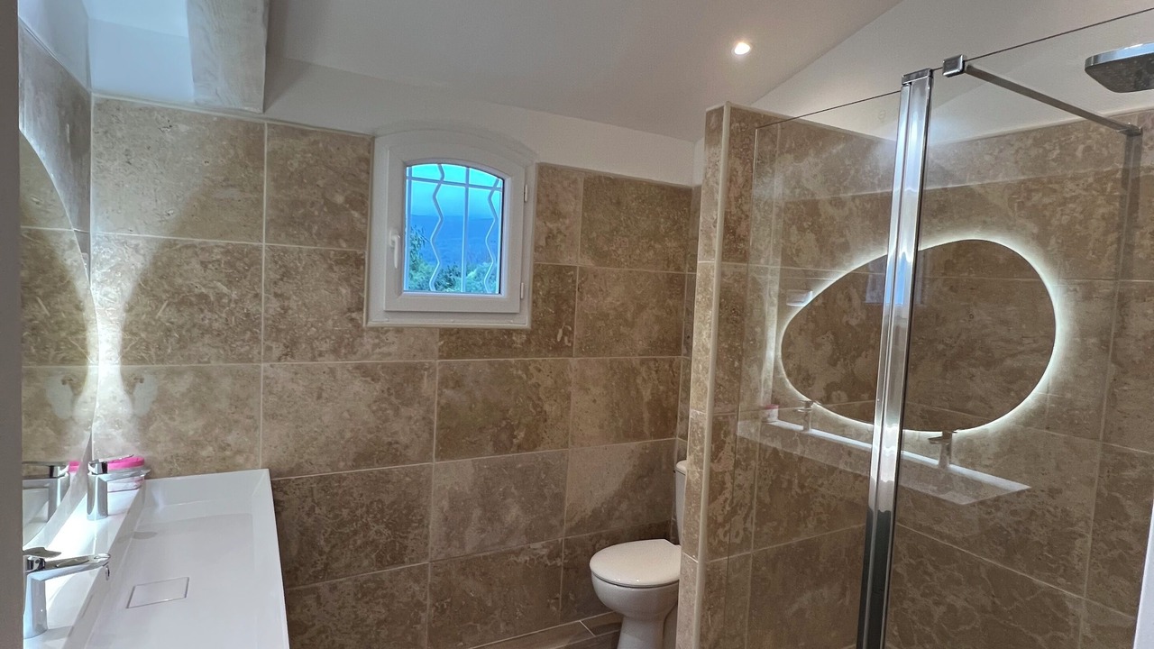 Photo of Bathroom in Ceyreste