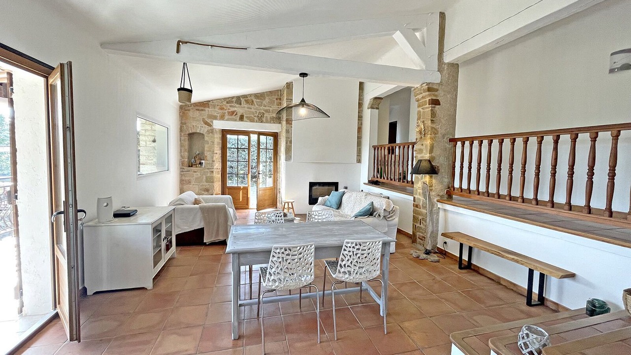 Photo of Livingroom in Sillans-la Cascade