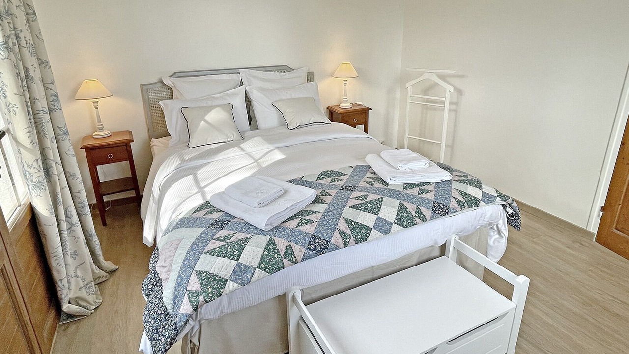 Photo of Bedroom in Sillans-la Cascade