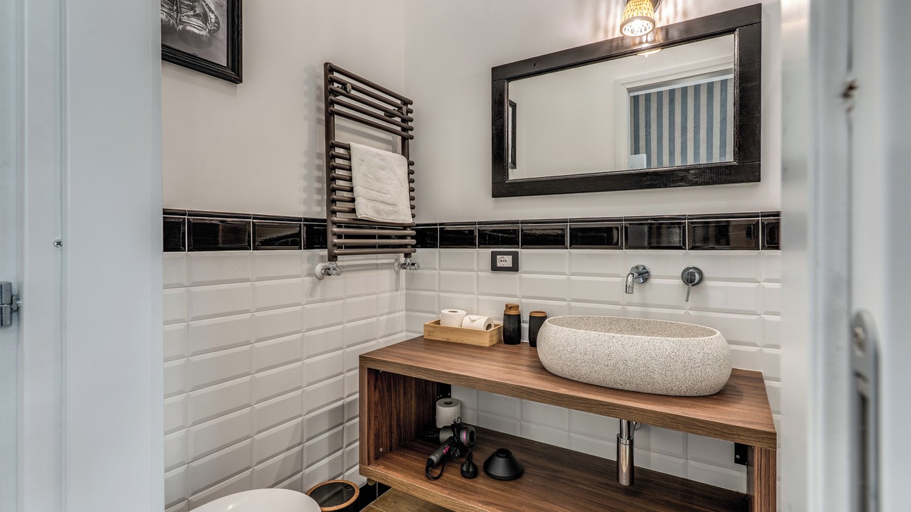 Photo of Bathroom in Esquilino