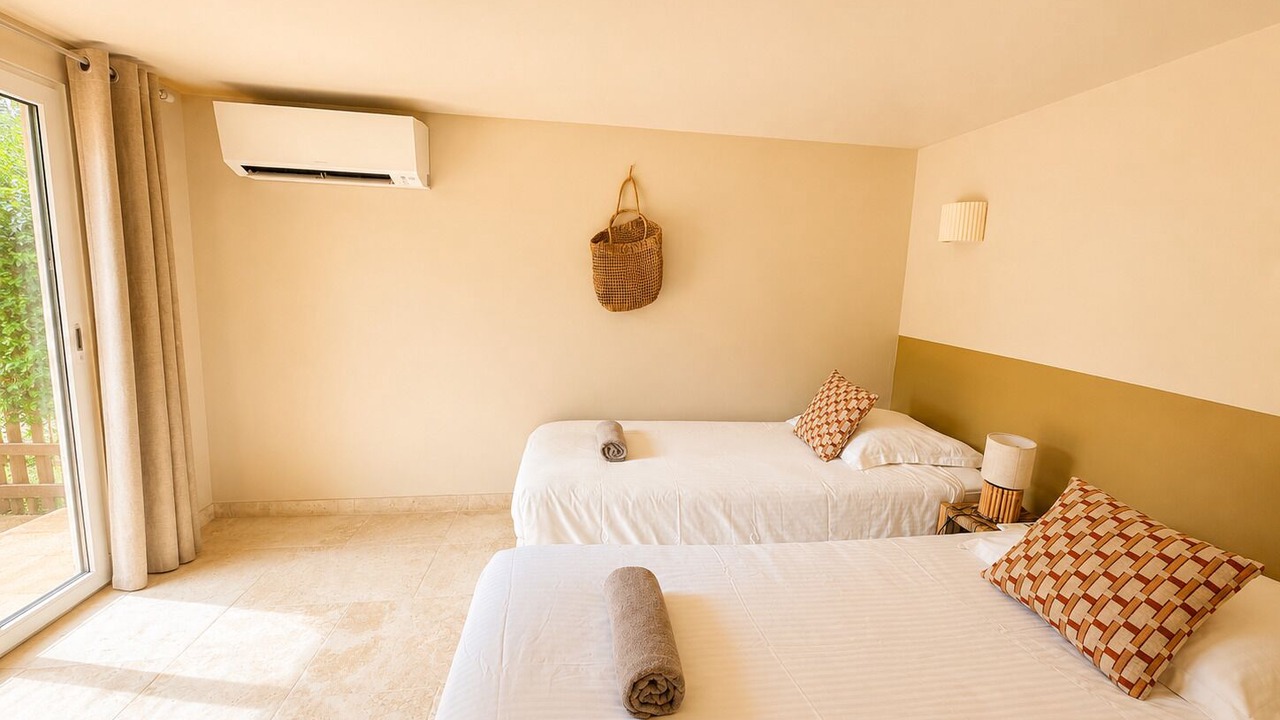 Photo of Bedroom in Saint-Cezaire-sur-Siagne