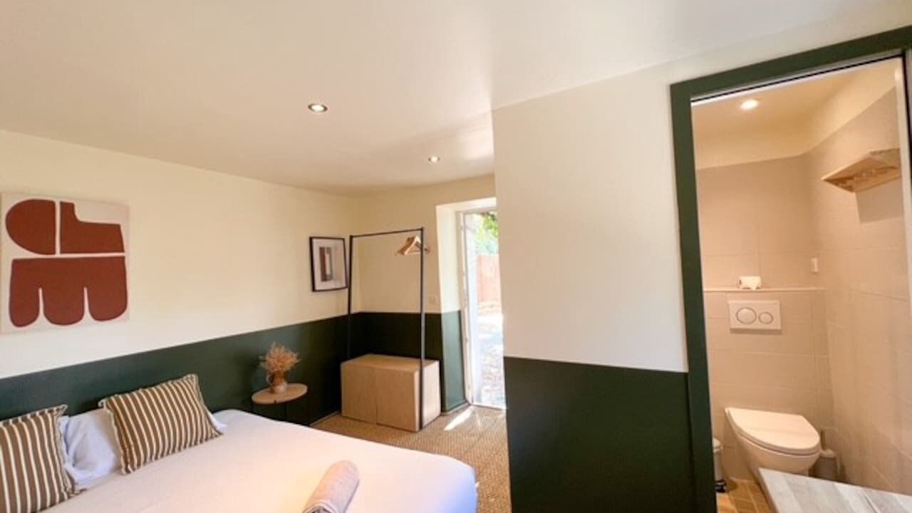 Photo of Bedroom in Saint-Cezaire-sur-Siagne