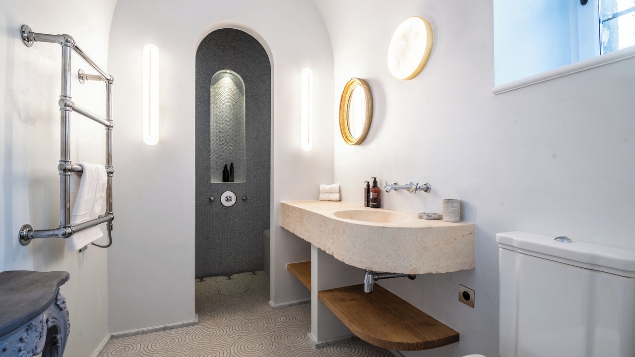 Photo of Bathroom in St.-Remy-de-Provence