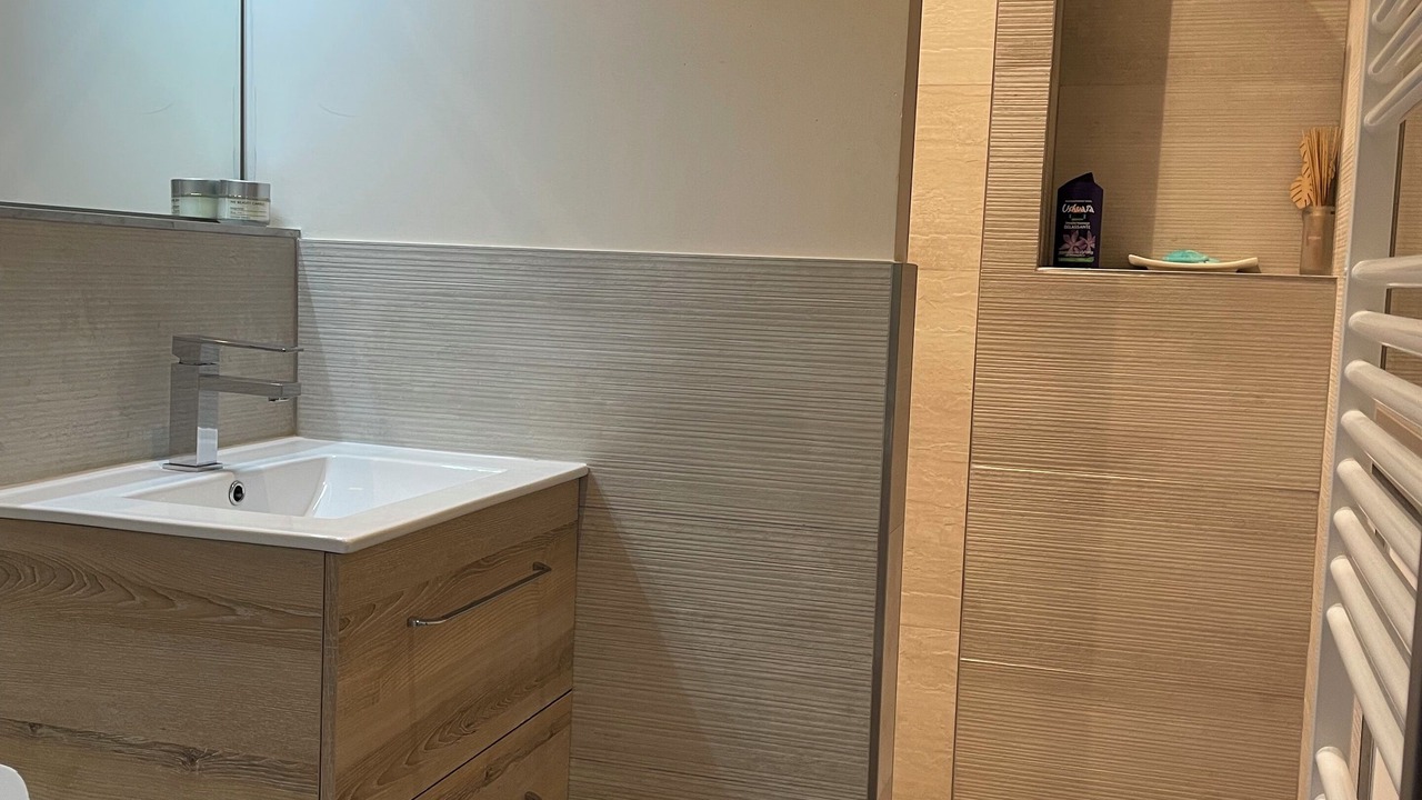 Photo of Bathroom in St.-Remy-de-Provence