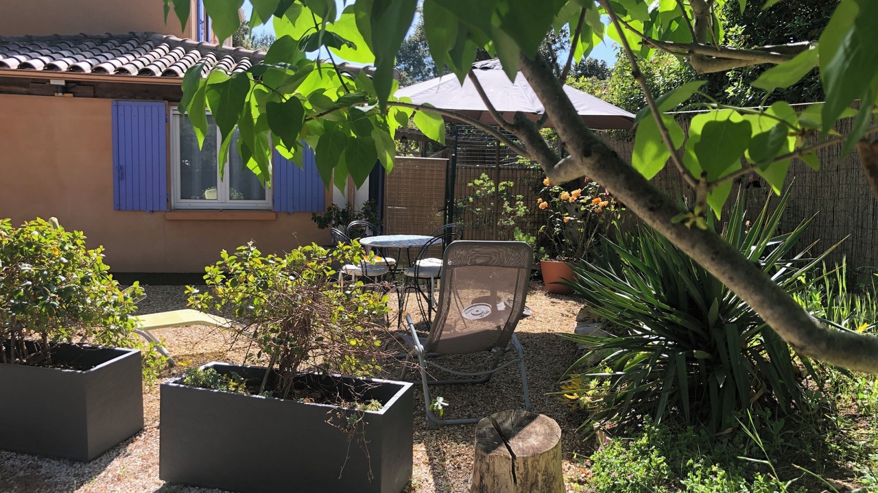 Photo of Patio Balcony in Caremeau