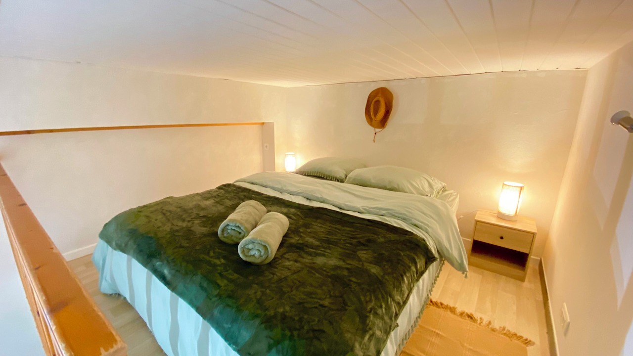 Photo of Bedroom in Faubourg
