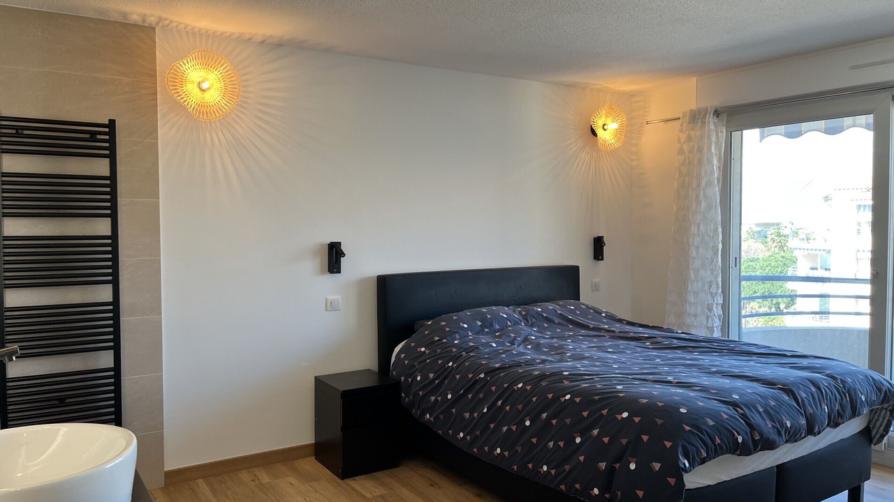 Photo of Bedroom in Frejus Plage