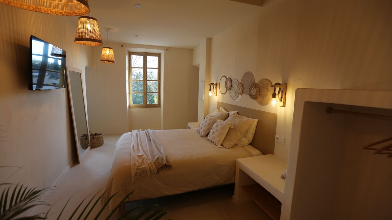 Photo of Bedroom in Biot