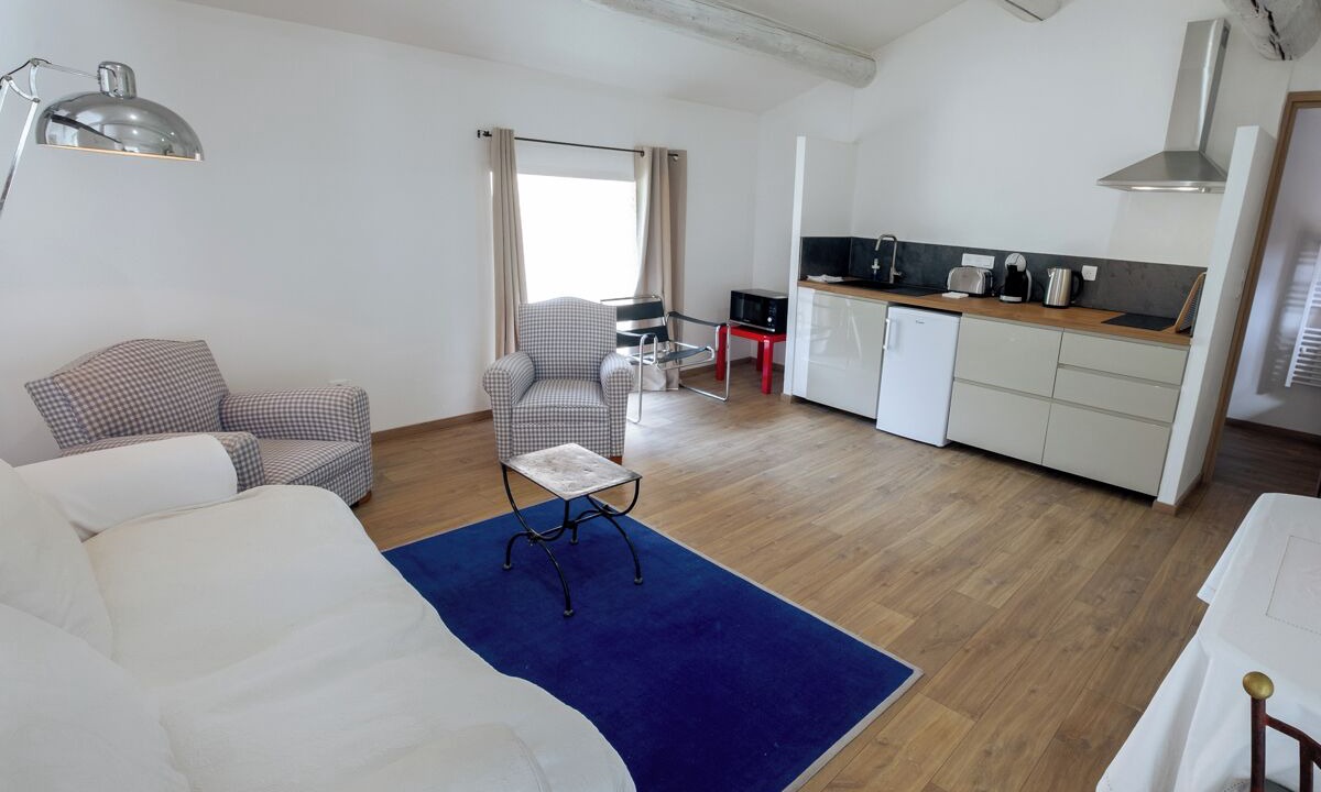 Photo of Livingroom in Apt