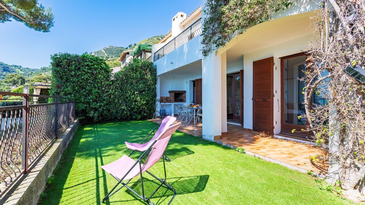 Photo of Patio Balcony in Eze
