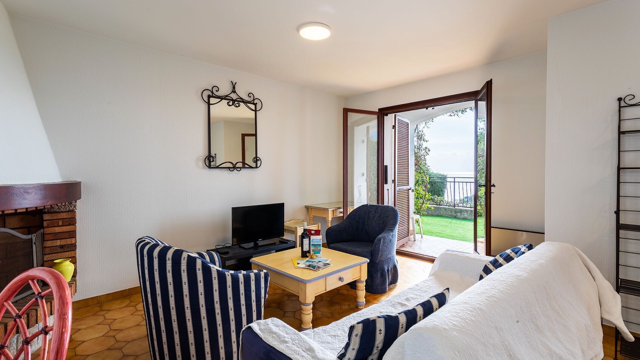 Photo of Livingroom in Eze