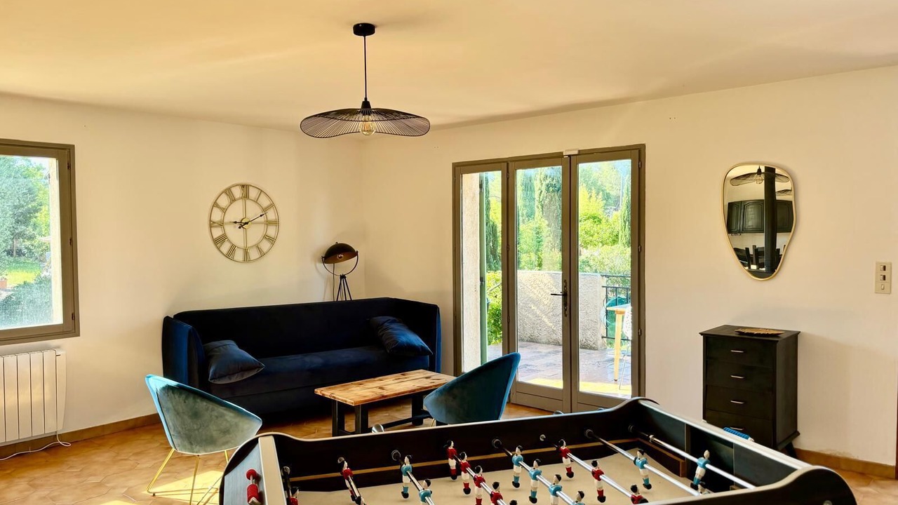Photo of Bedroom in Simiane-Collongue