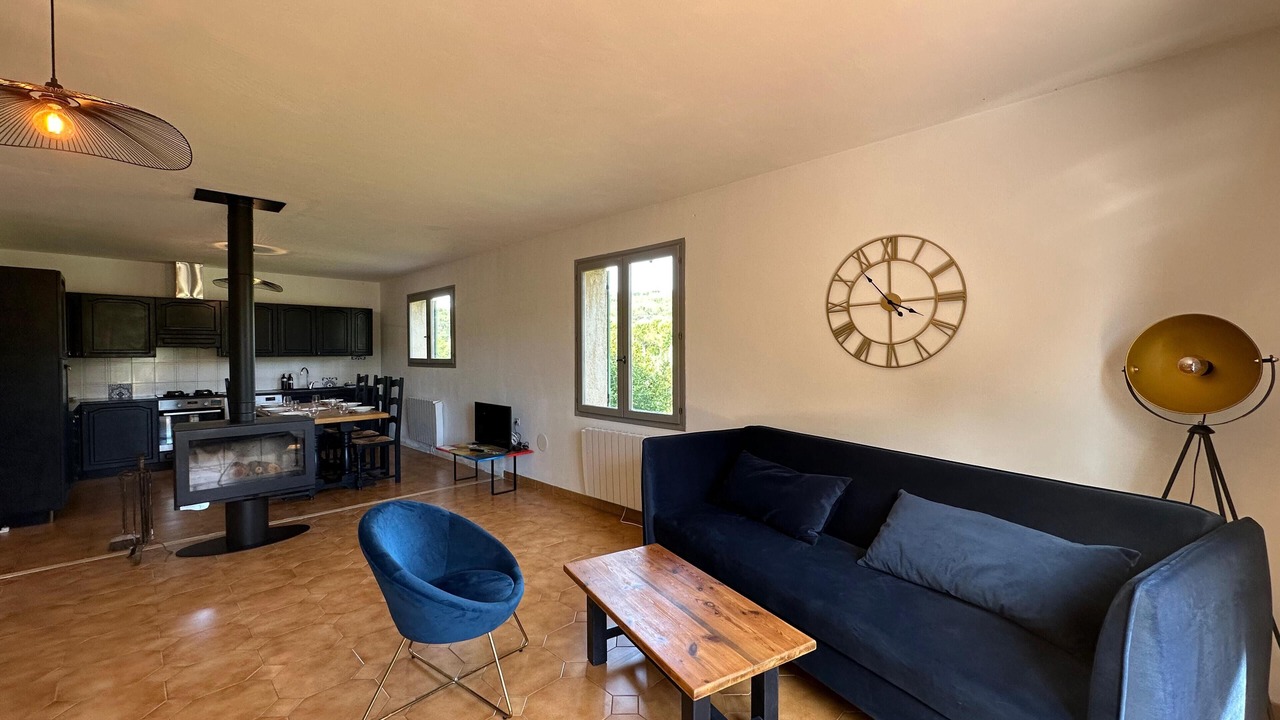 Photo of Livingroom in Simiane-Collongue