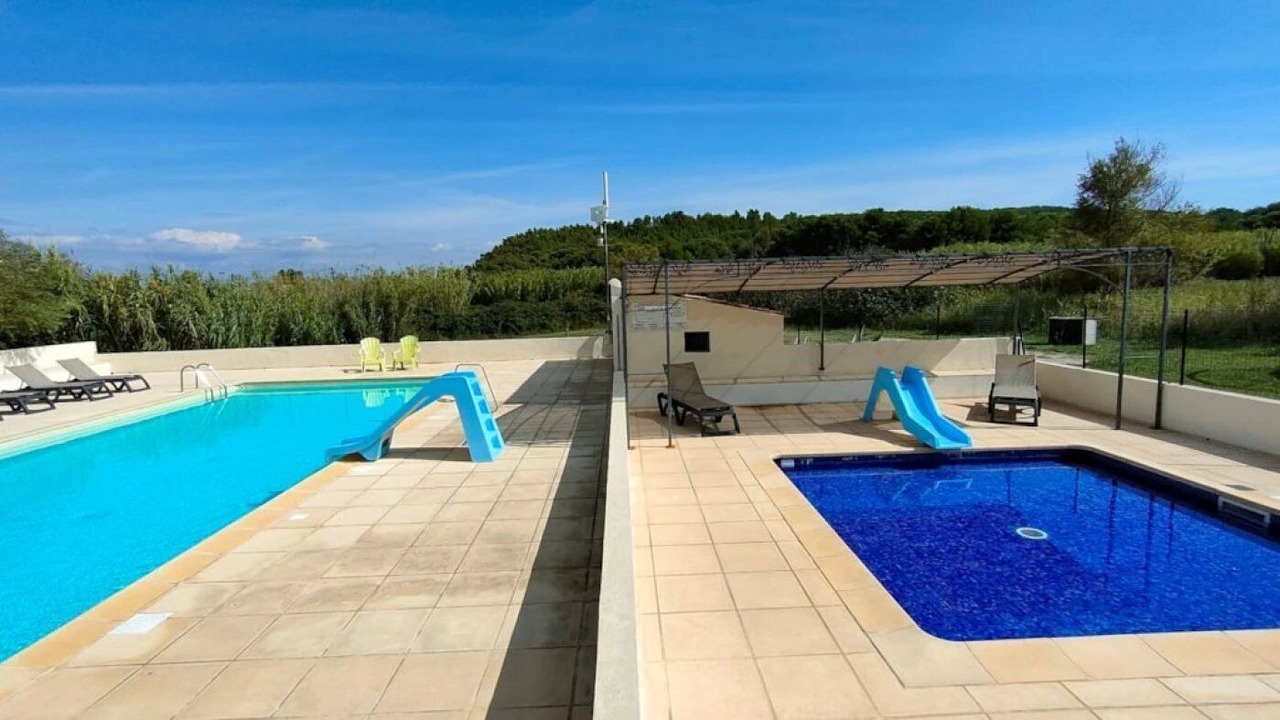 Photo of Outdoor in Saint-Mitre-les-Remparts