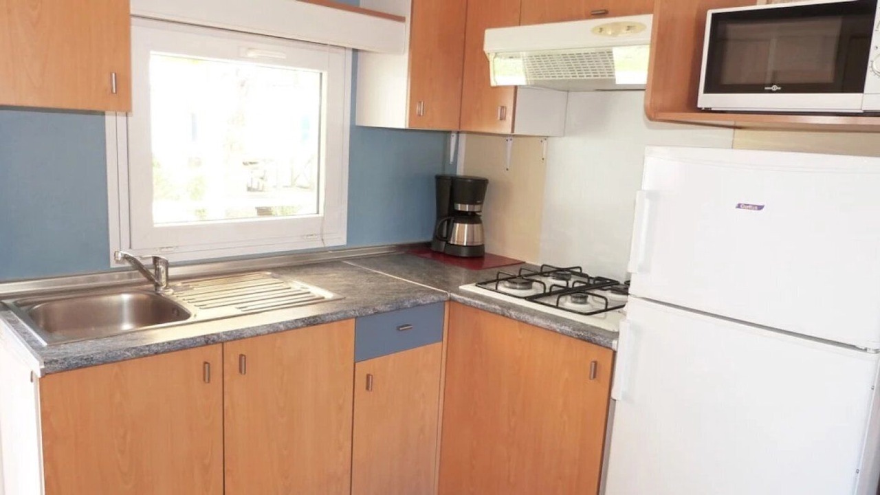 Photo of Kitchen in Saint-Mitre-les-Remparts