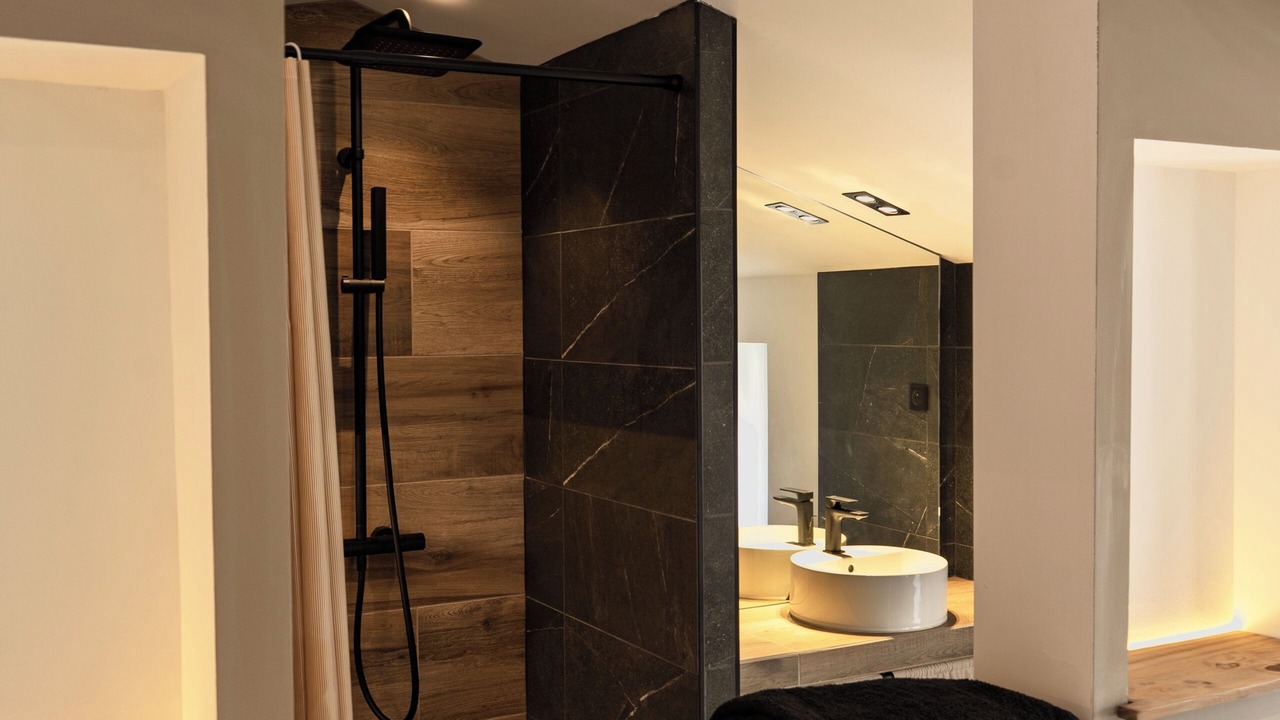 Photo of Bathroom in Russan
