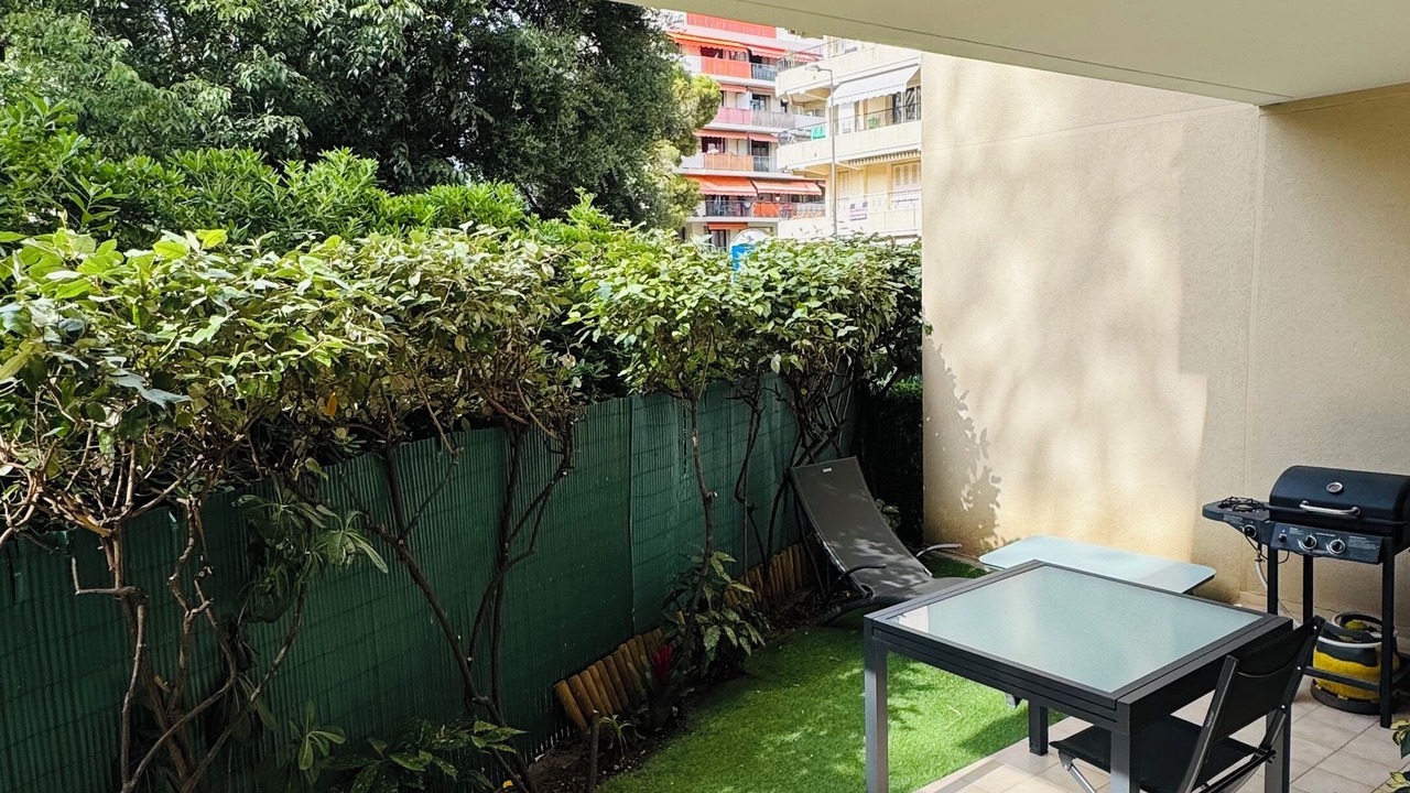 Photo of Outdoor in Carnot