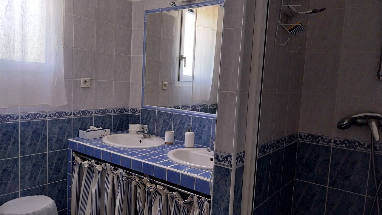 Photo of Bathroom in St.-Remy-de-Provence