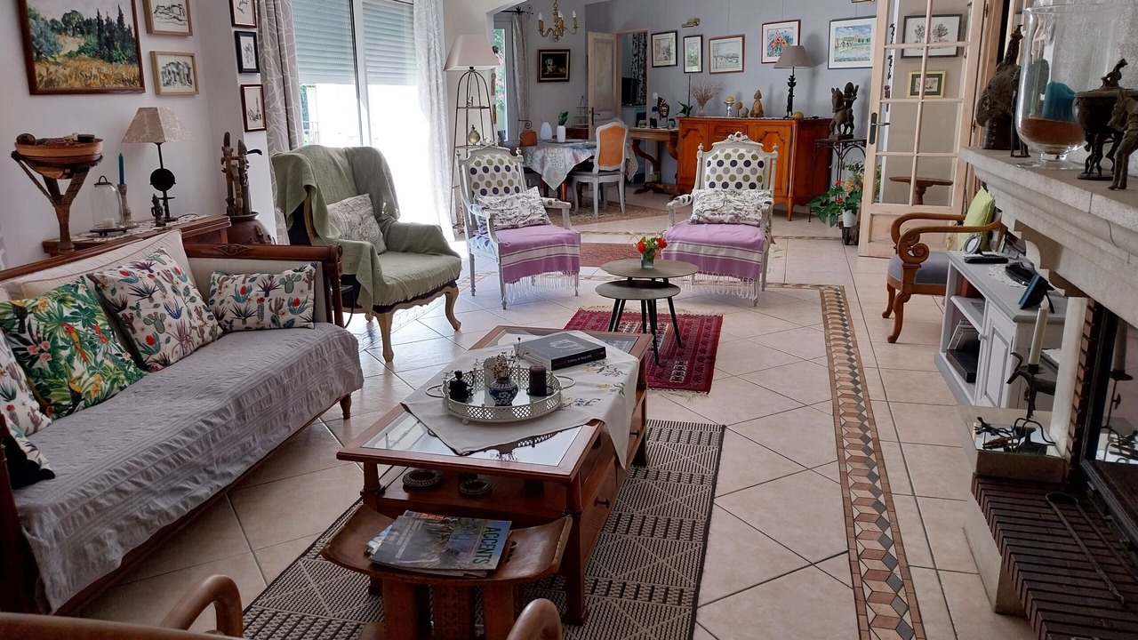 Photo of Livingroom in St.-Remy-de-Provence