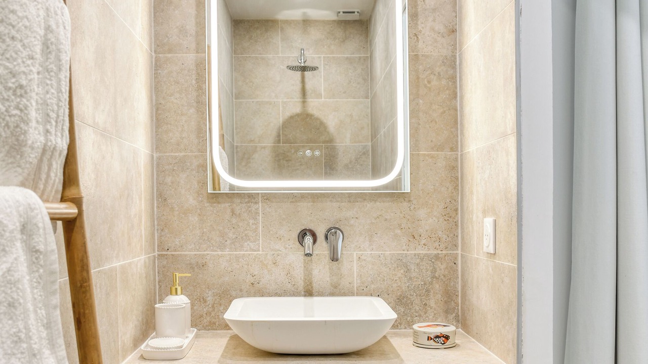 Photo of Bathroom in Fitou