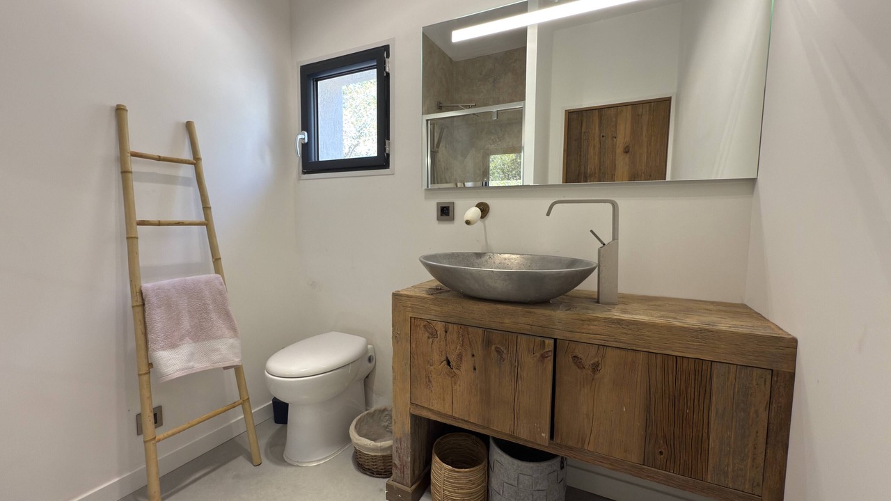 Photo of Bathroom in Ventabren