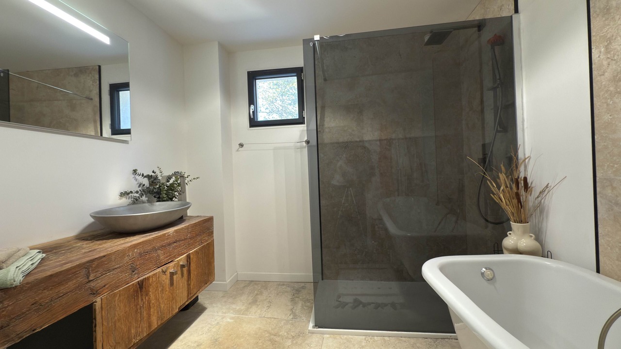 Photo of Bathroom in Ventabren