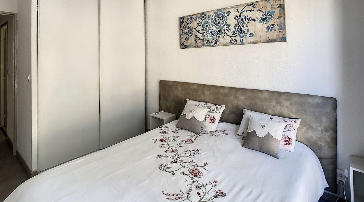 Photo of Bedroom in Salon-de-Provence