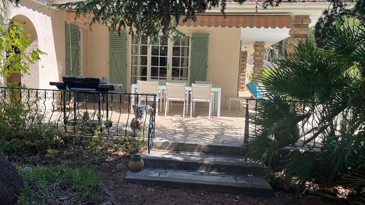 Photo of Patio Balcony in Boulouris-sur-Mer