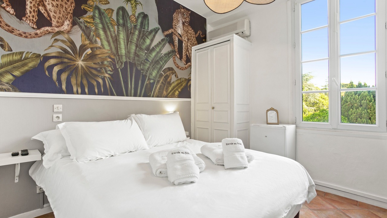 Photo of Bedroom in Saint-Aygulf