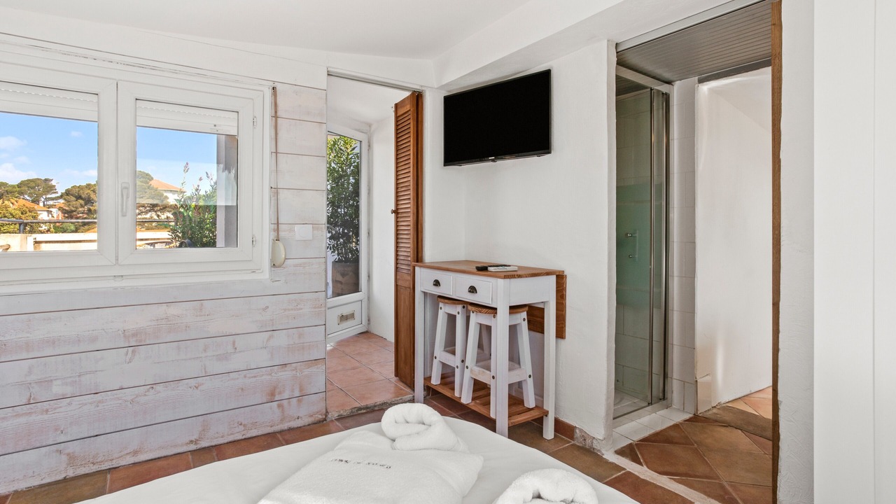 Photo of Bedroom in Saint-Aygulf