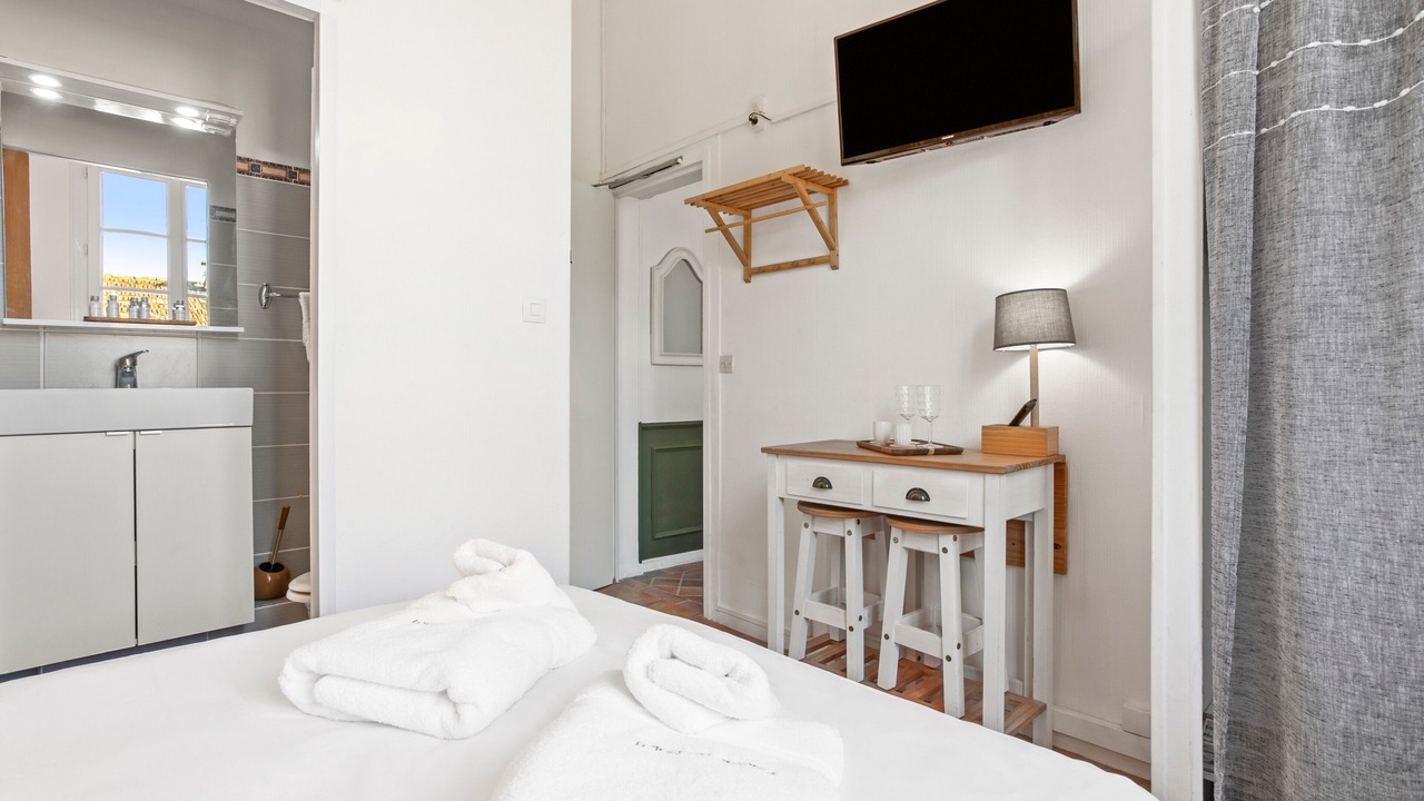 Photo of Bedroom in Saint-Aygulf