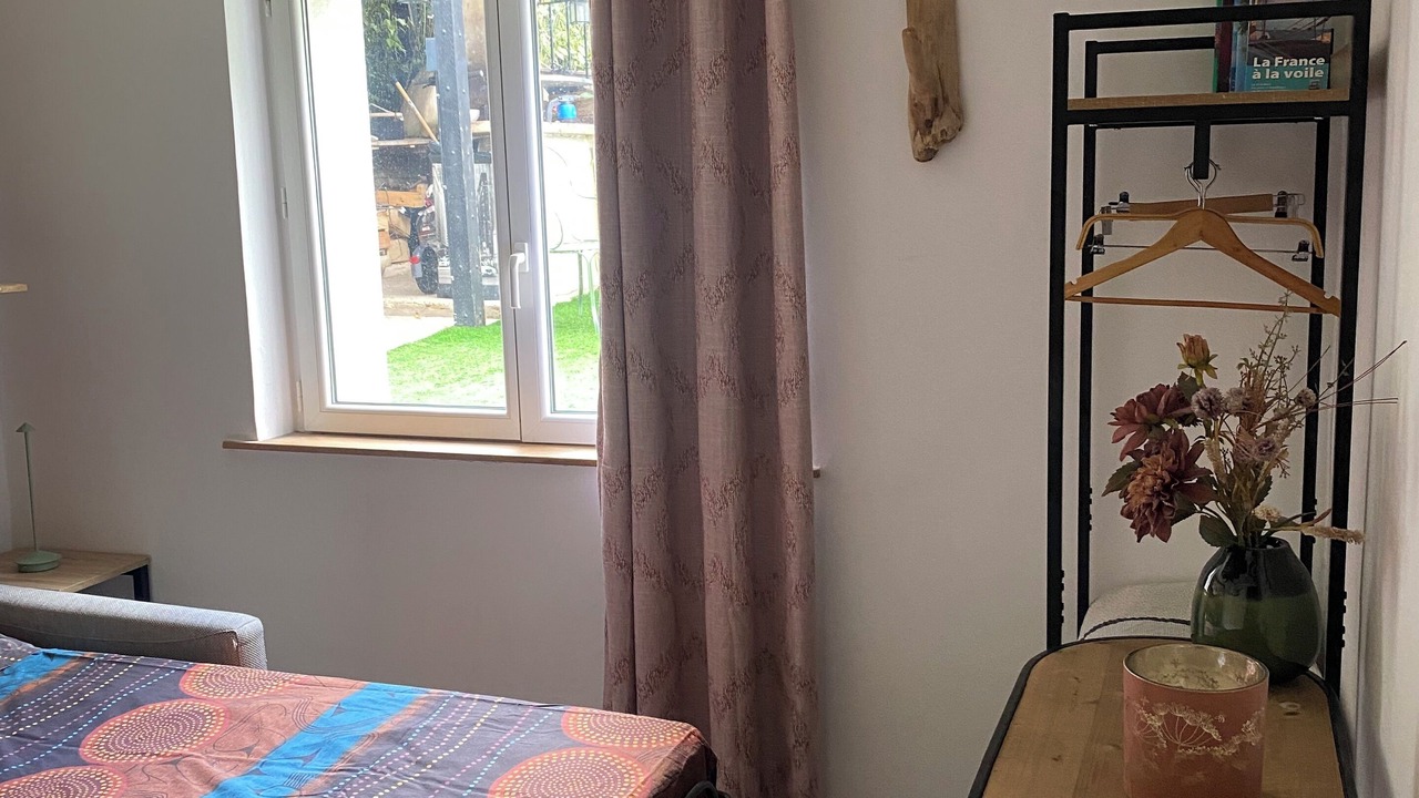 Photo of Bedroom in Carnot