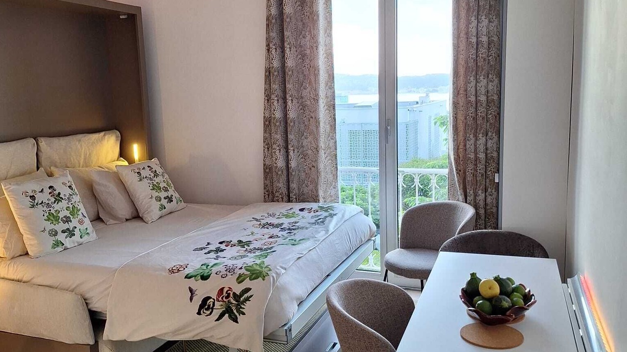 Photo of Bedroom in Cap-d'Antibes
