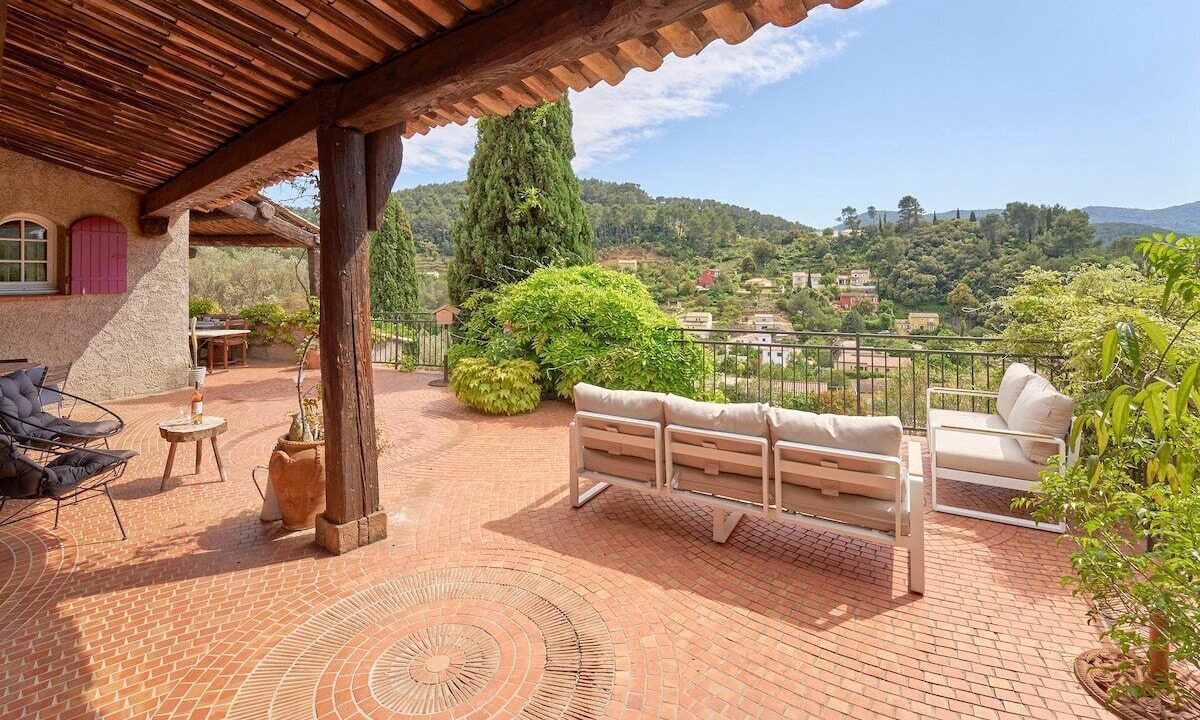 Photo of Patio Balcony in Sollies-Toucas