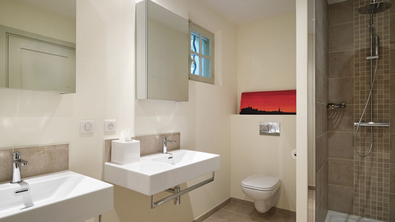 Photo of Bathroom in Saint-Jacques